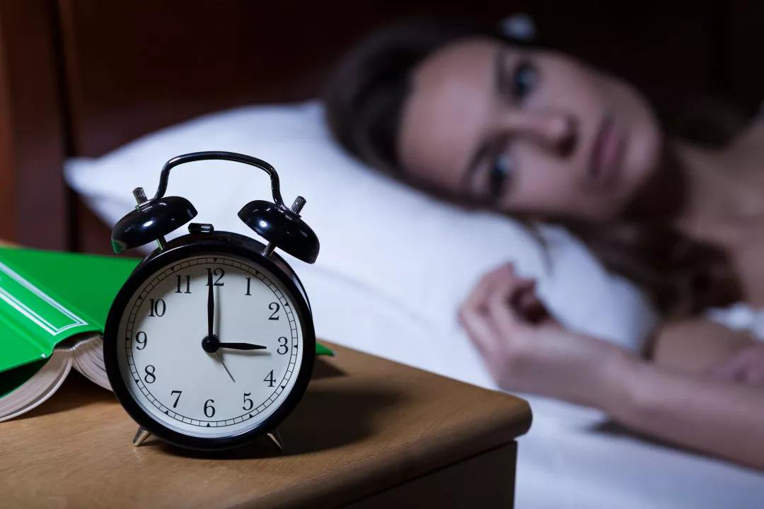 长期失眠会变丑变老各种病症缠身，负氧离子帮你快速解决失眠烦恼